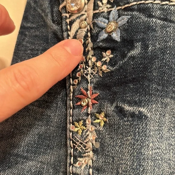 EUC excellent MissMe sz 30 jeans color:med 270 inseam 32 Style NO:JV83018V - Picture 12 of 13